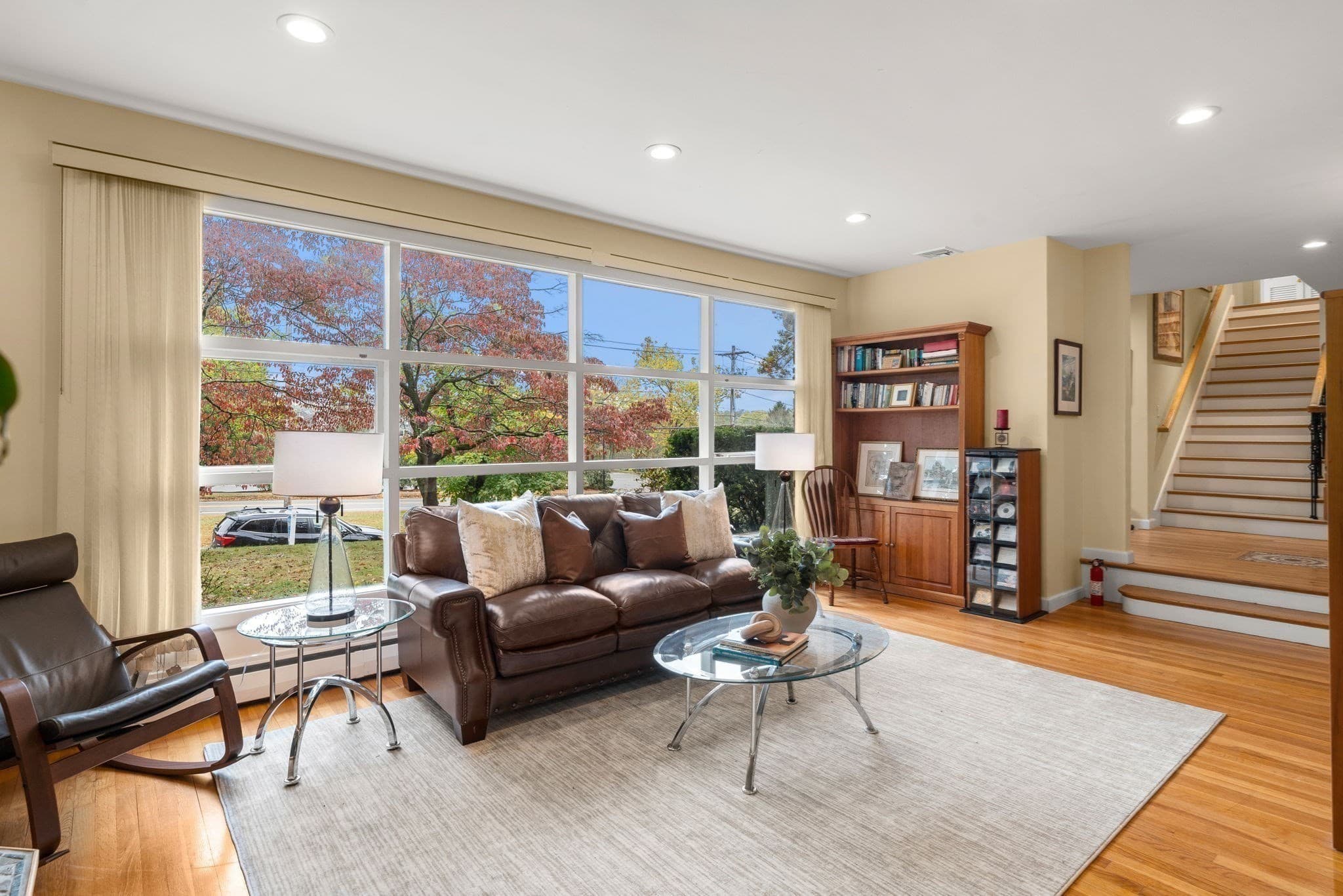 Single Family Residence at 1611 Commonwealth Ave, Newton MA 02465, photo 7 of 42