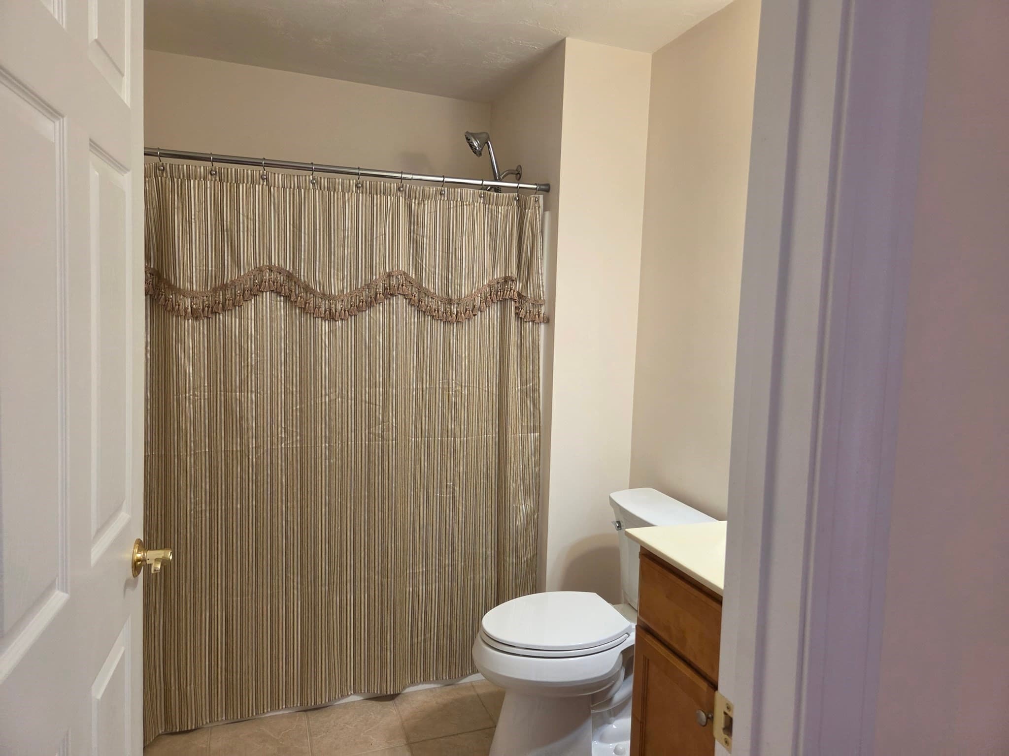 Condominium at 138 Angell Brook Dr # 138, West Boylston MA 01583, photo 17 of 29