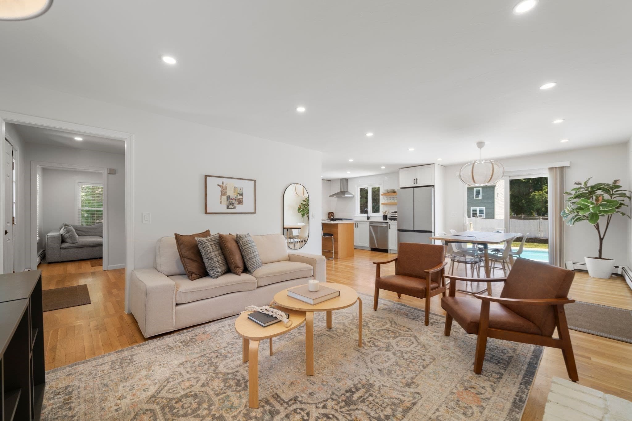 Single Family Residence at 247 Fremont St, Taunton MA 02780, photo 4 of 41
