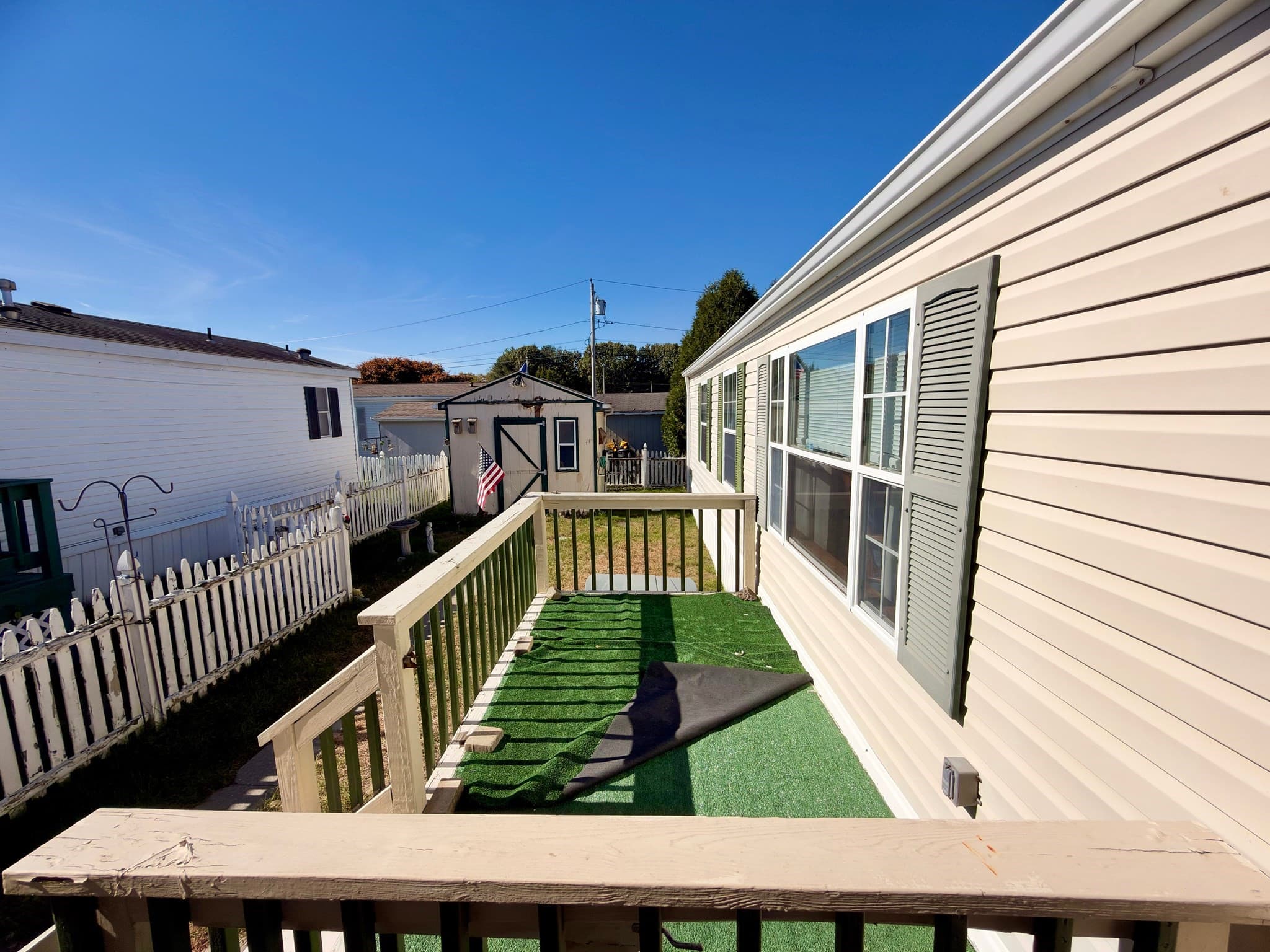 Mobile Home at 30 Holiday Cir, Chicopee MA 01020, photo 19 of 22