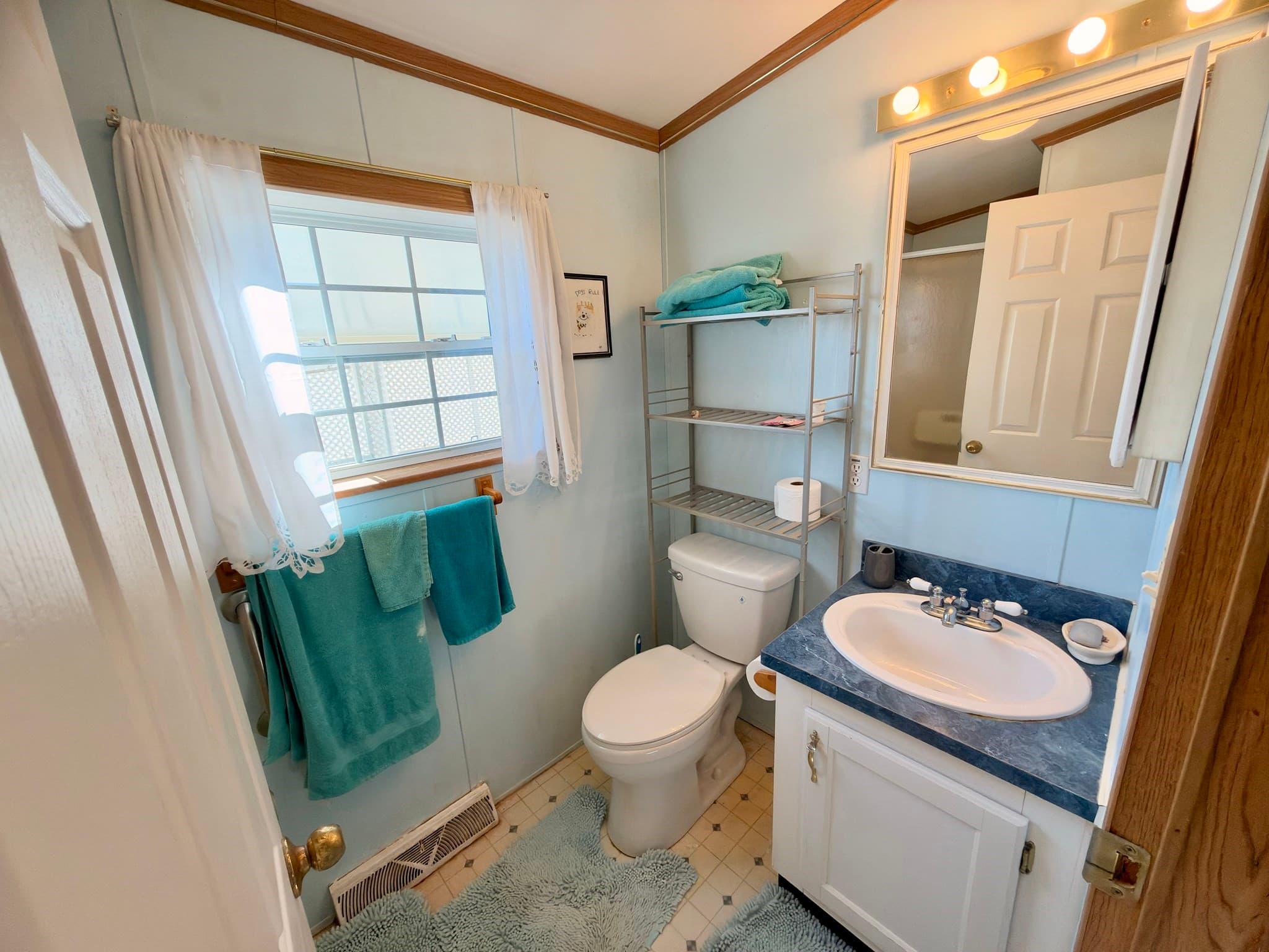 Mobile Home at 30 Holiday Cir, Chicopee MA 01020, photo 8 of 22