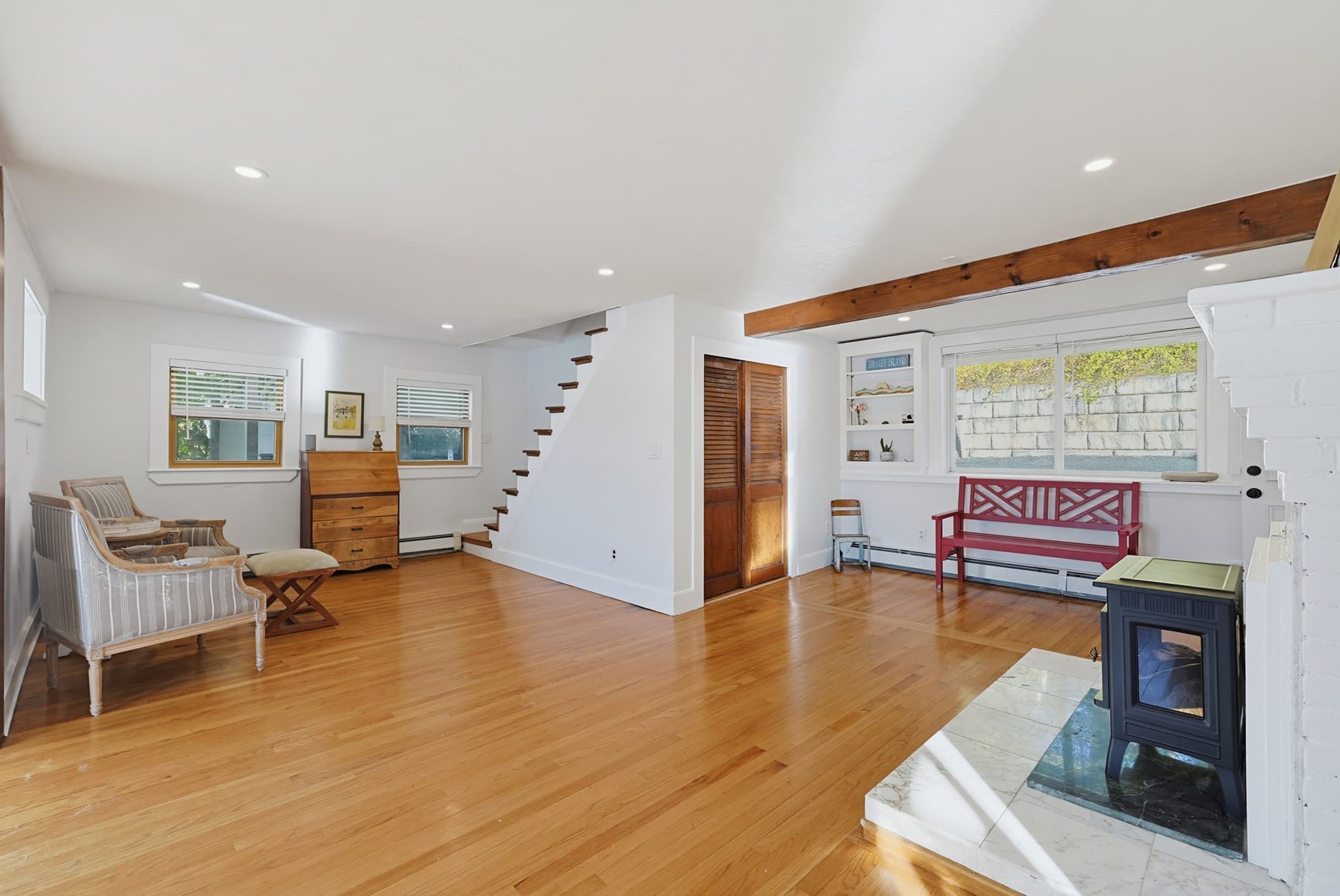 Single Family Residence at 99 Lake St, Wrentham MA 02093, photo 17 of 38