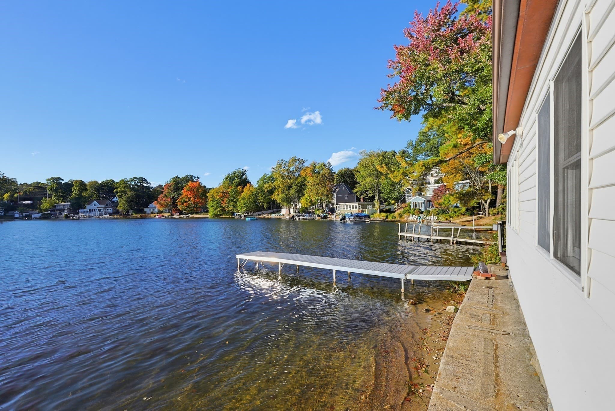 Single Family Residence at 99 Lake St, Wrentham MA 02093, photo 5 of 38