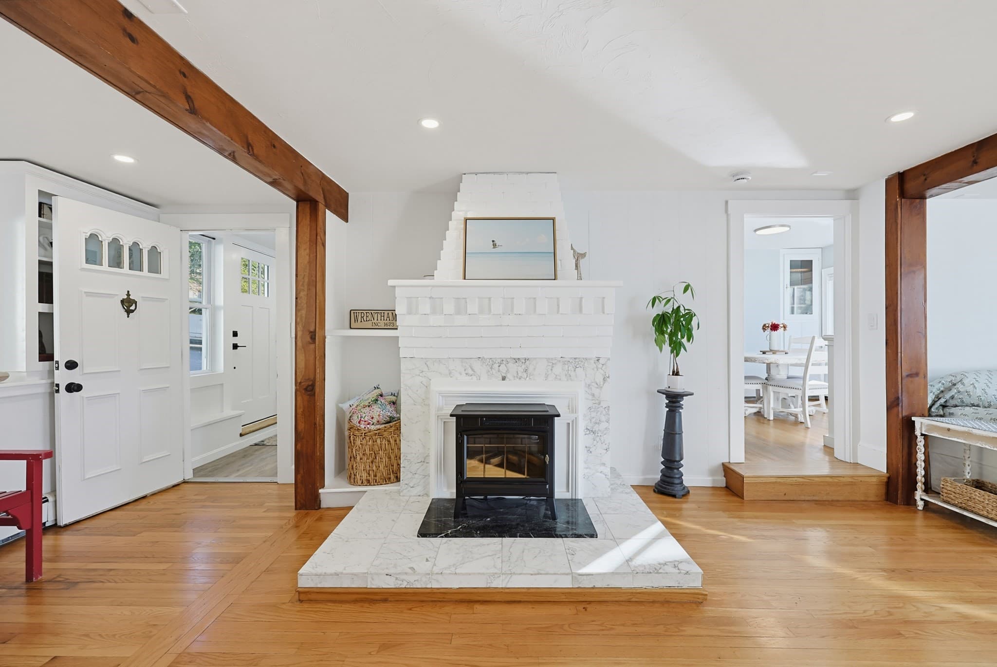 Single Family Residence at 99 Lake St, Wrentham MA 02093, photo 14 of 38