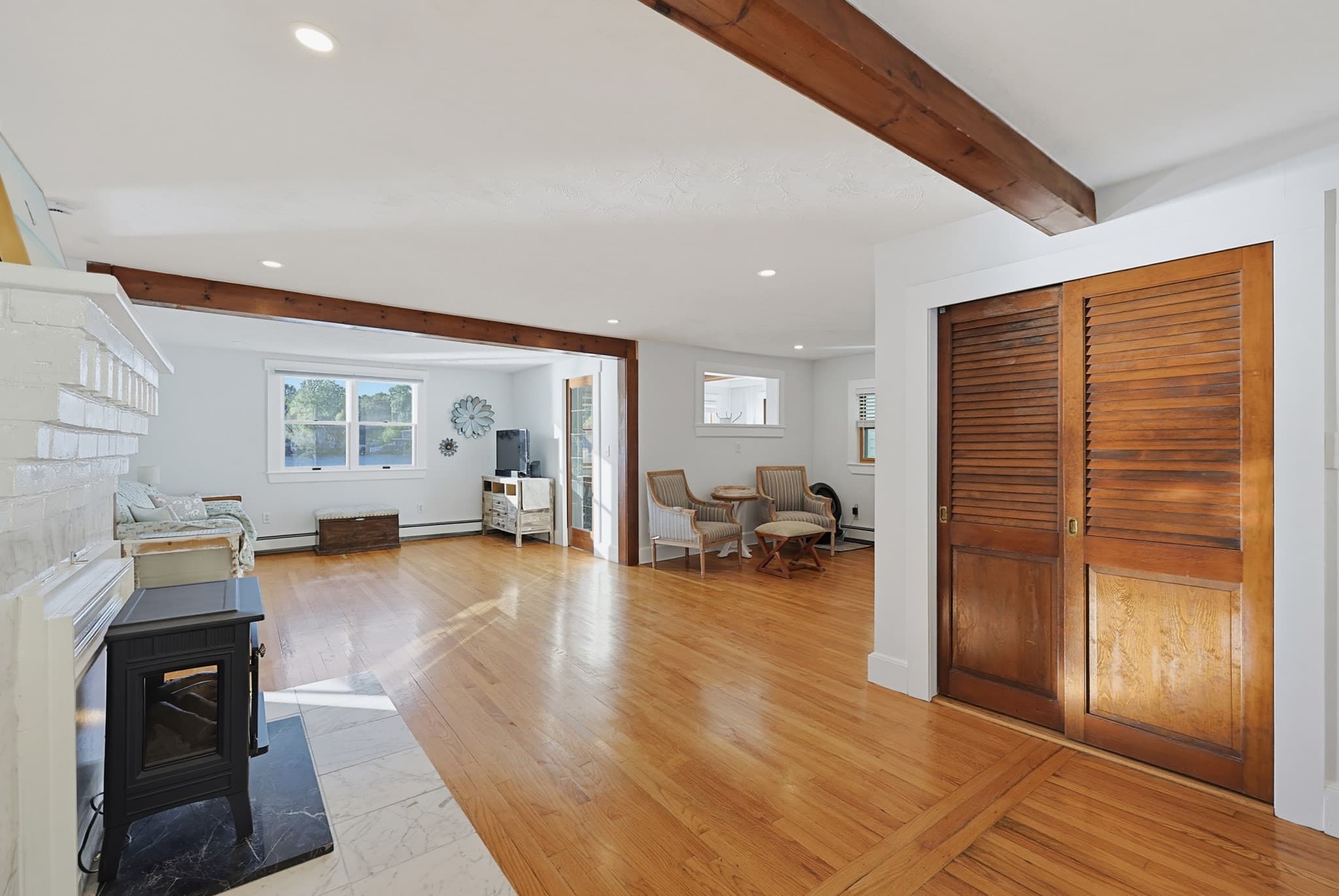 Single Family Residence at 99 Lake St, Wrentham MA 02093, photo 11 of 38