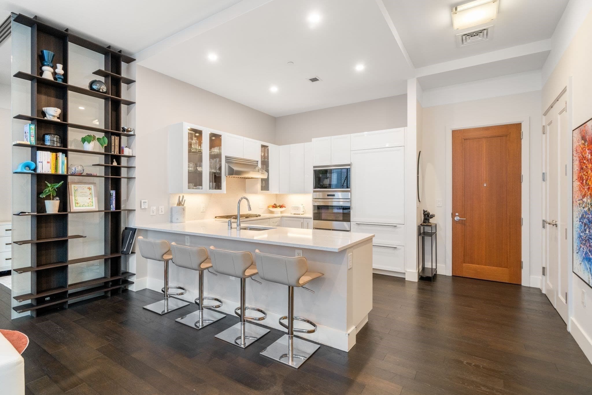 Condominium at 22 Liberty Dr, Boston MA 02210, photo 2 of 42