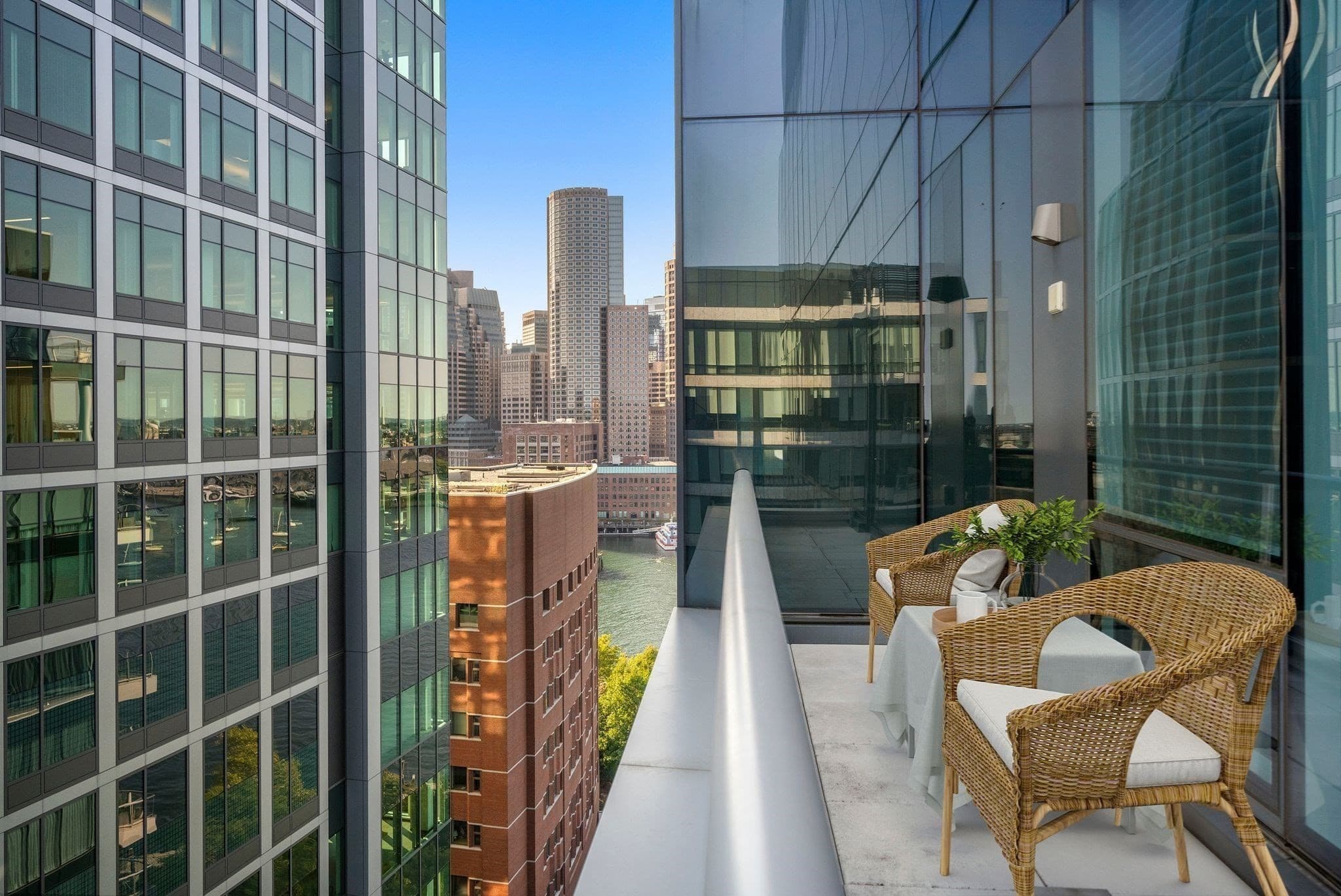 Condominium at 22 Liberty Dr, Boston MA 02210, photo 16 of 42