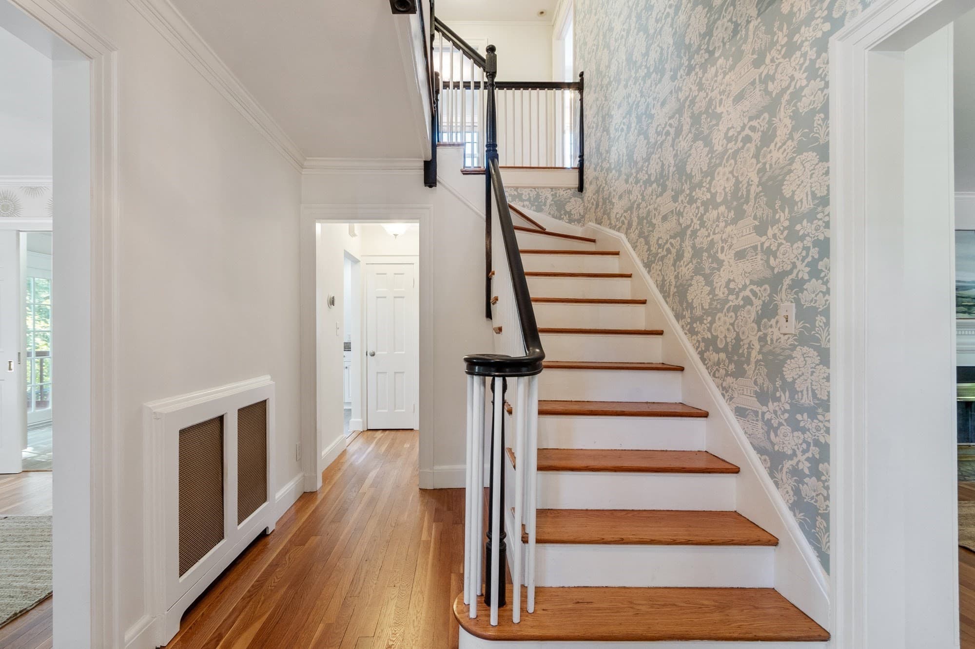 Single Family Residence at 6 Prentiss Lane, Belmont MA 02478, photo 4 of 38
