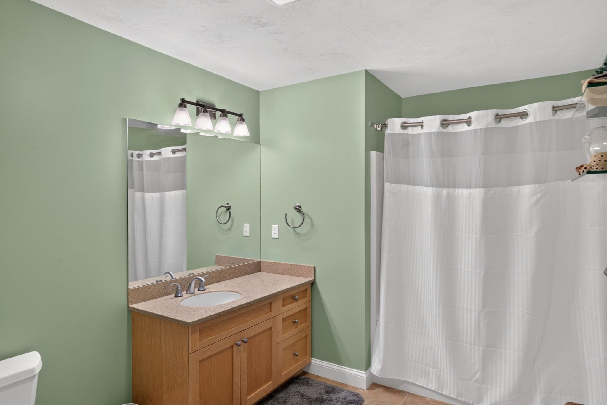 Condominium at 15 Aberdeen # 15, Plymouth MA 02360, photo 28 of 40
