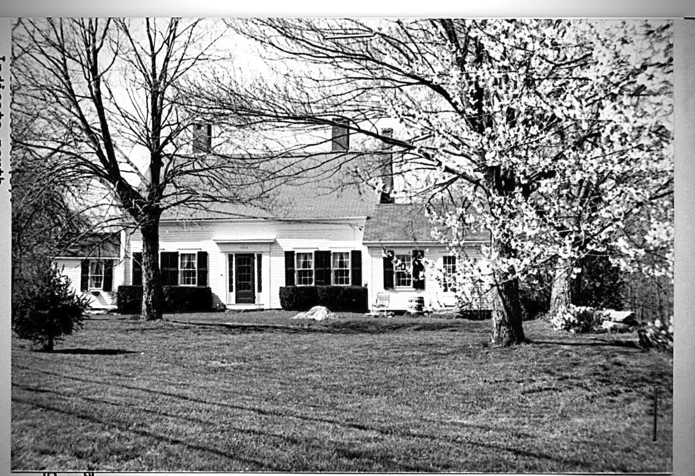 Single Family Residence at 1015 Hortonville Rd, Swansea MA 02777, photo 26 of 29