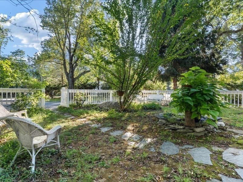 Single Family Residence at 1015 Hortonville Rd, Swansea MA 02777, photo 22 of 29