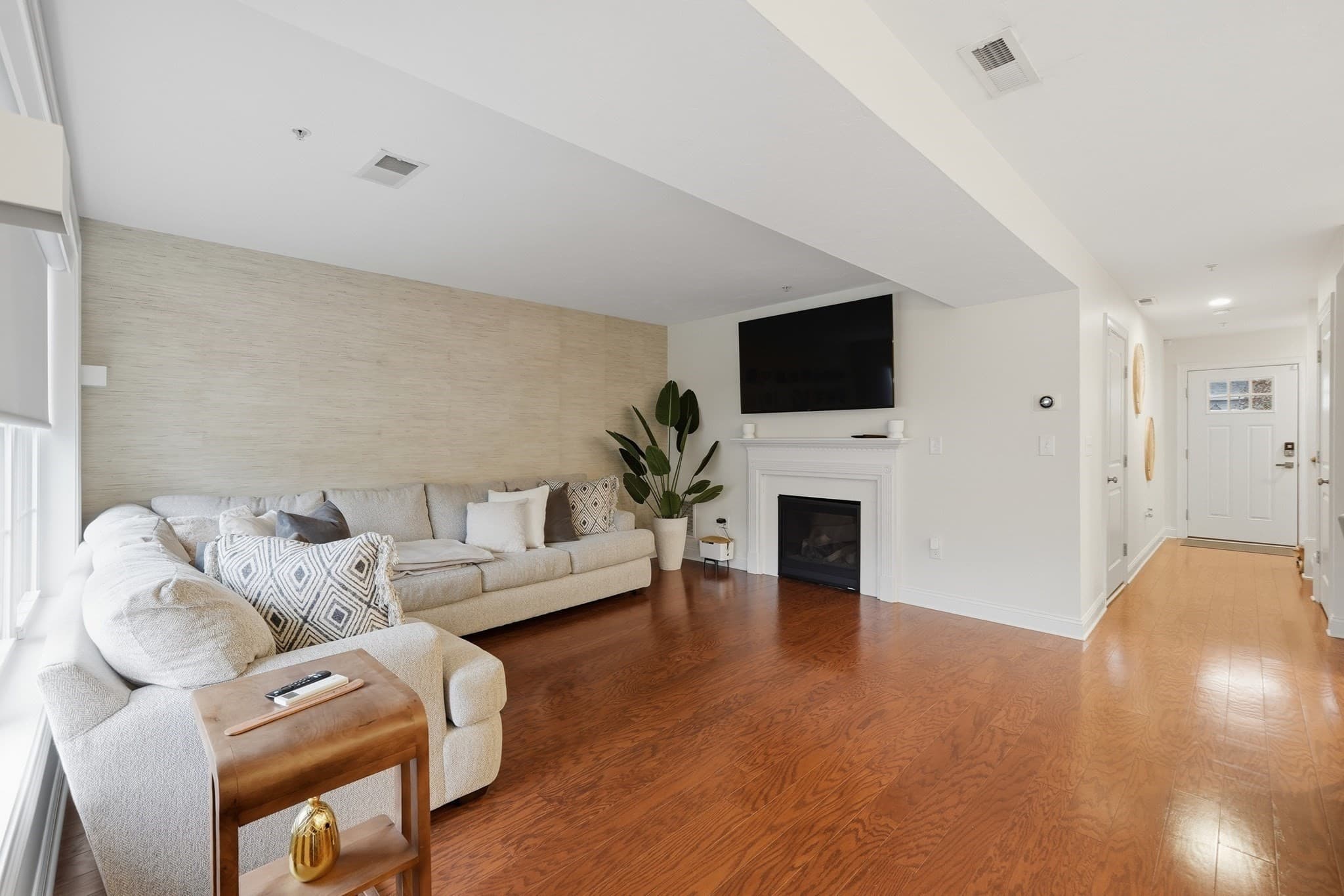 Condominium at 135 Ice House Landing # 135, Marlborough MA 01752, photo 12 of 33