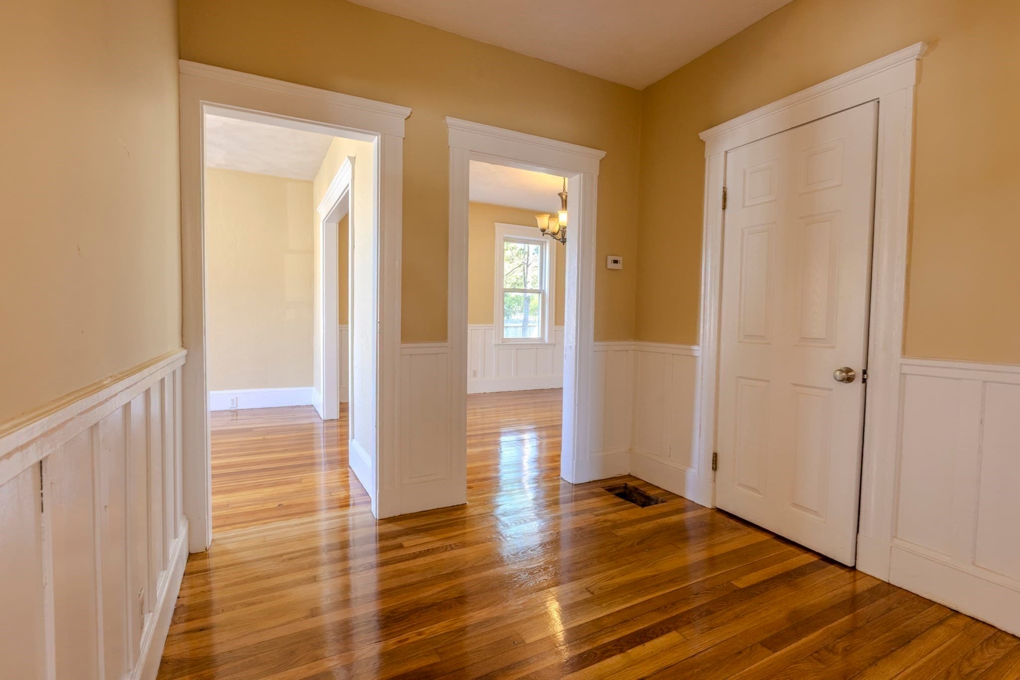 Multi Family at 419-421 Washington St, Winchester MA 01890, photo 10 of 16