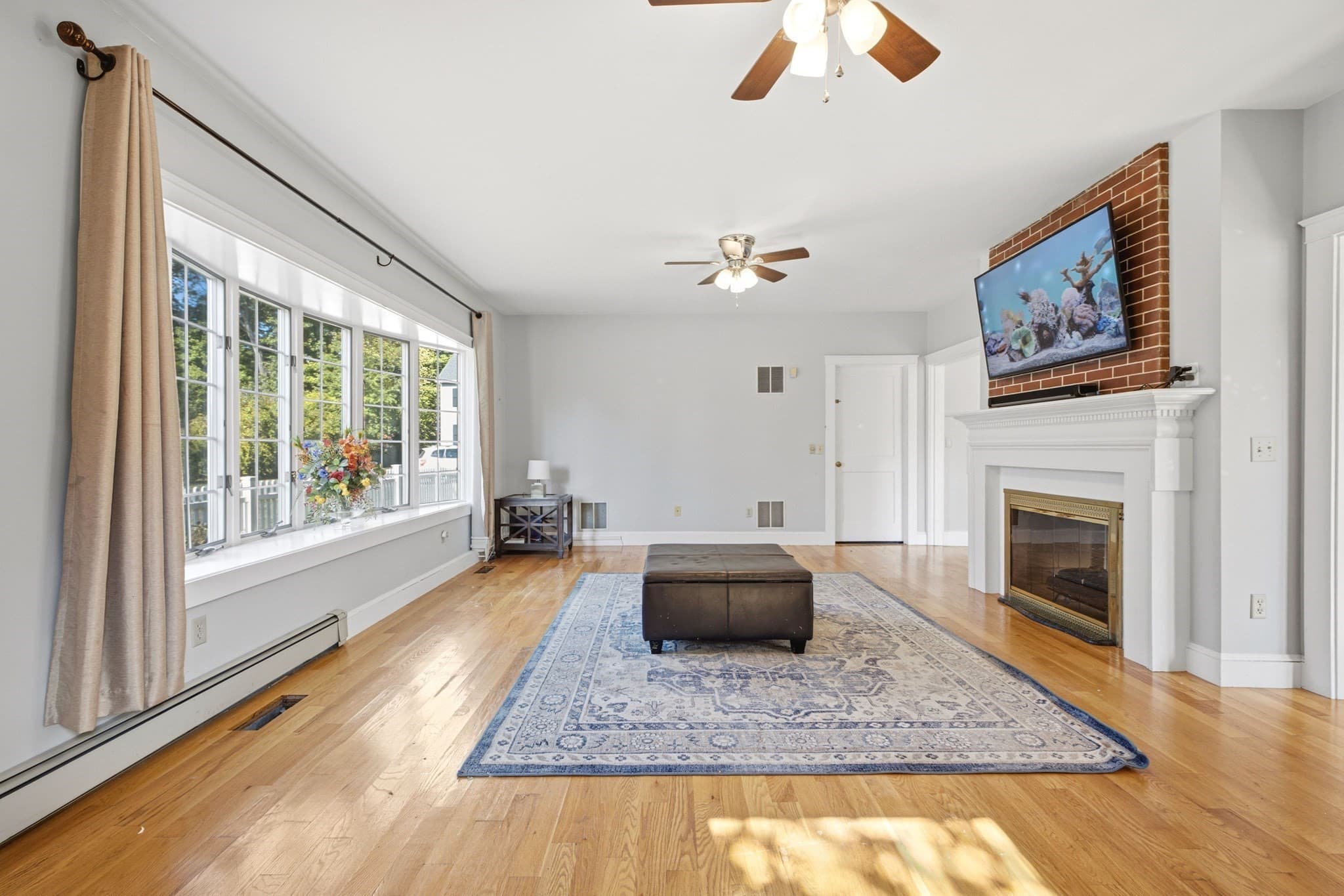 Single Family Residence at 25 Commonwealth Ave, Attleboro MA 02703, photo 16 of 42
