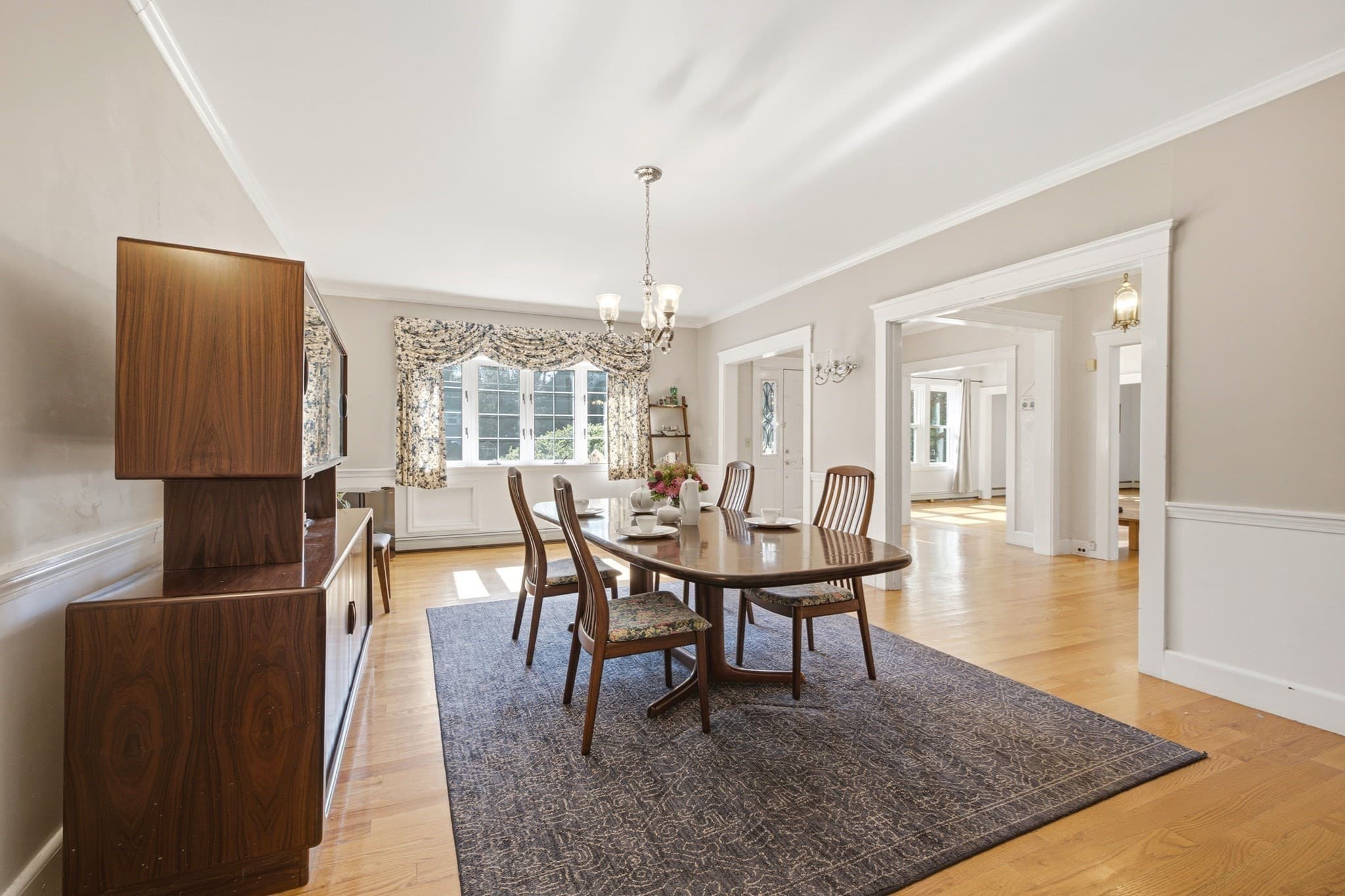 Single Family Residence at 25 Commonwealth Ave, Attleboro MA 02703, photo 9 of 42