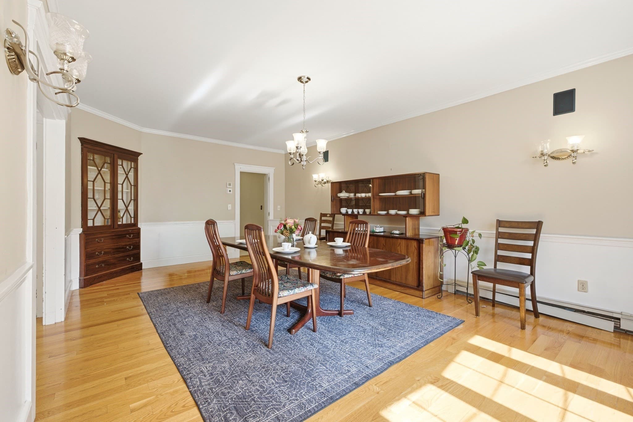 Single Family Residence at 25 Commonwealth Ave, Attleboro MA 02703, photo 10 of 42