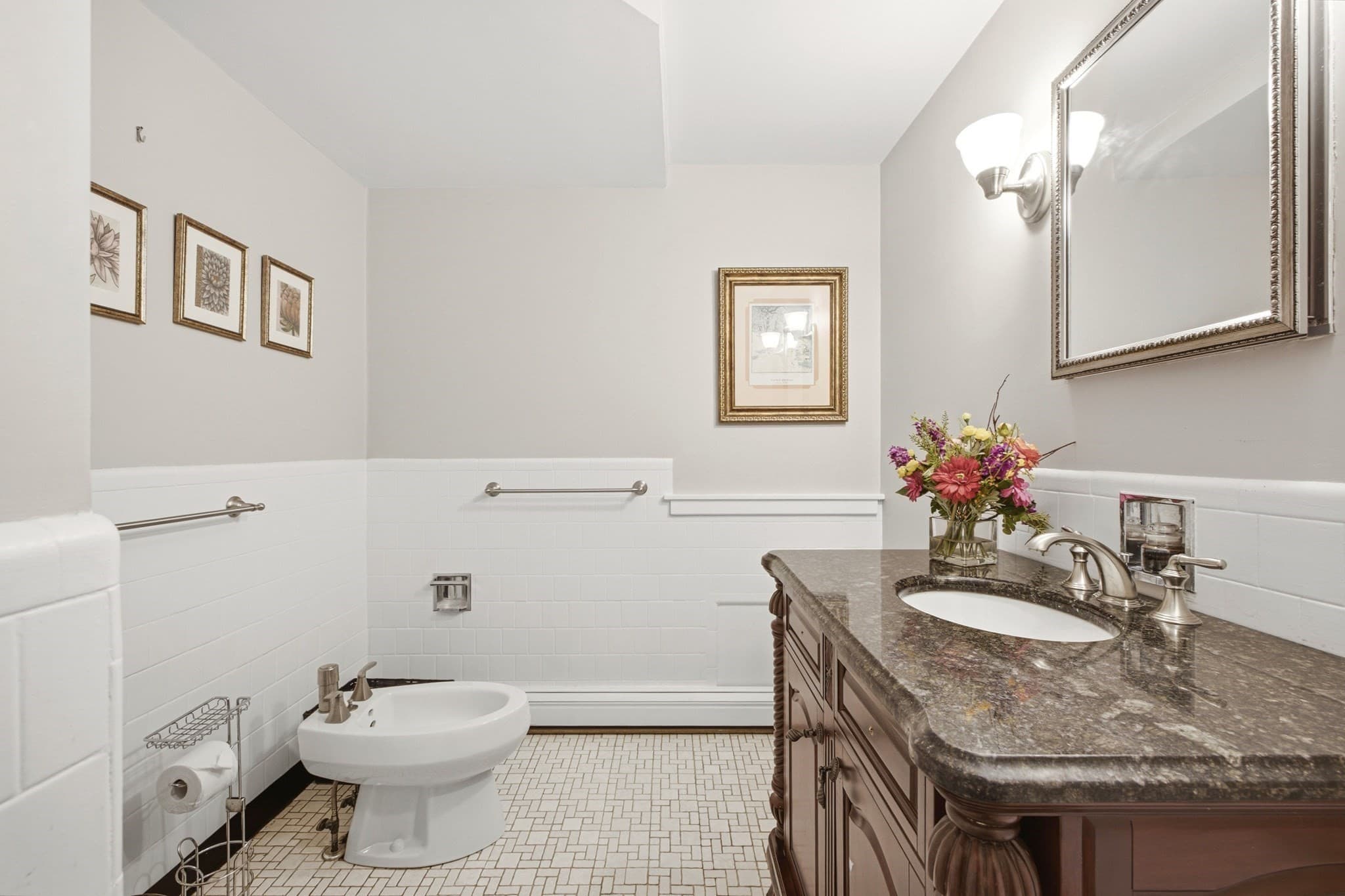 Single Family Residence at 25 Commonwealth Ave, Attleboro MA 02703, photo 18 of 42