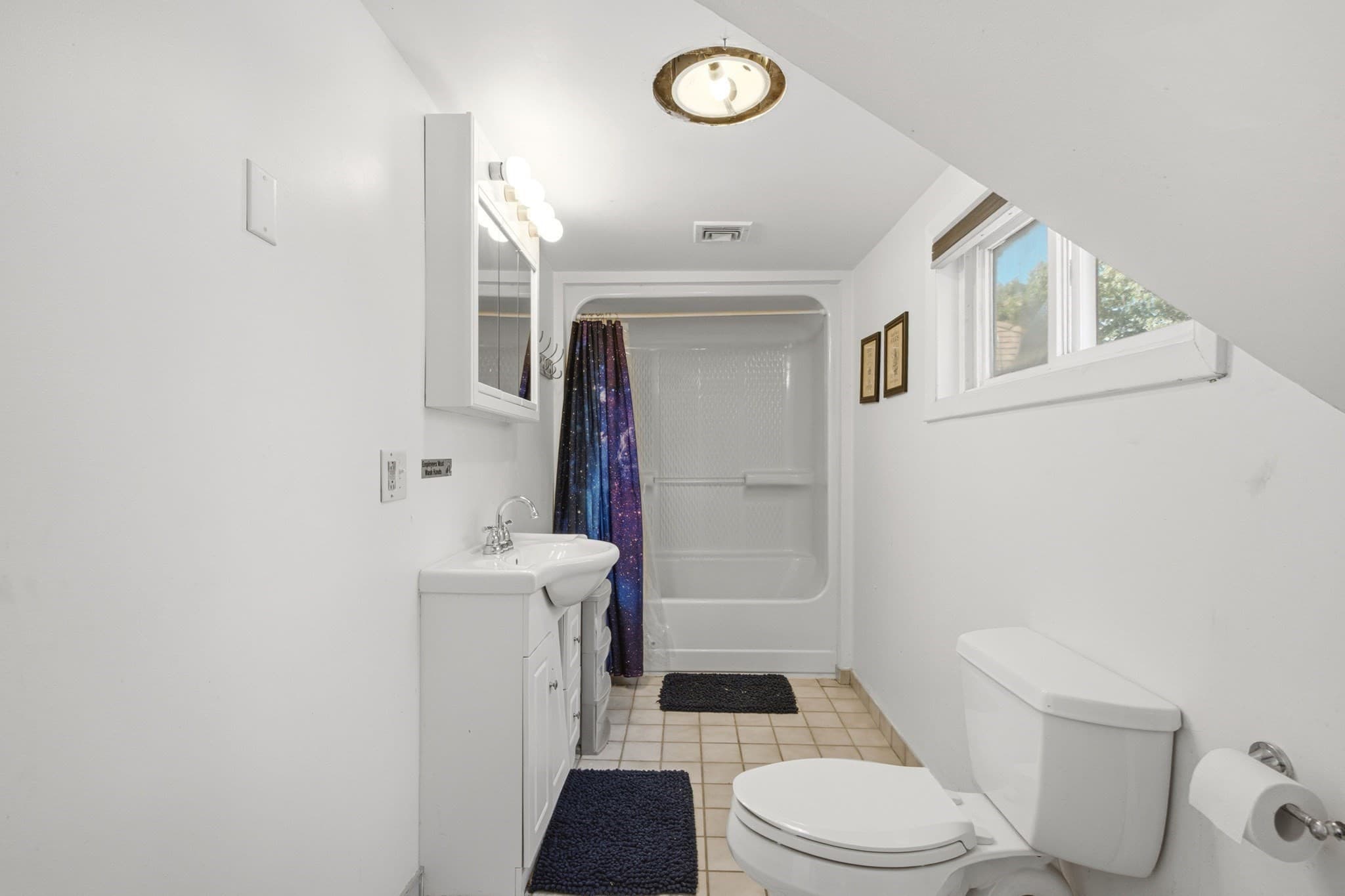 Single Family Residence at 25 Commonwealth Ave, Attleboro MA 02703, photo 31 of 42