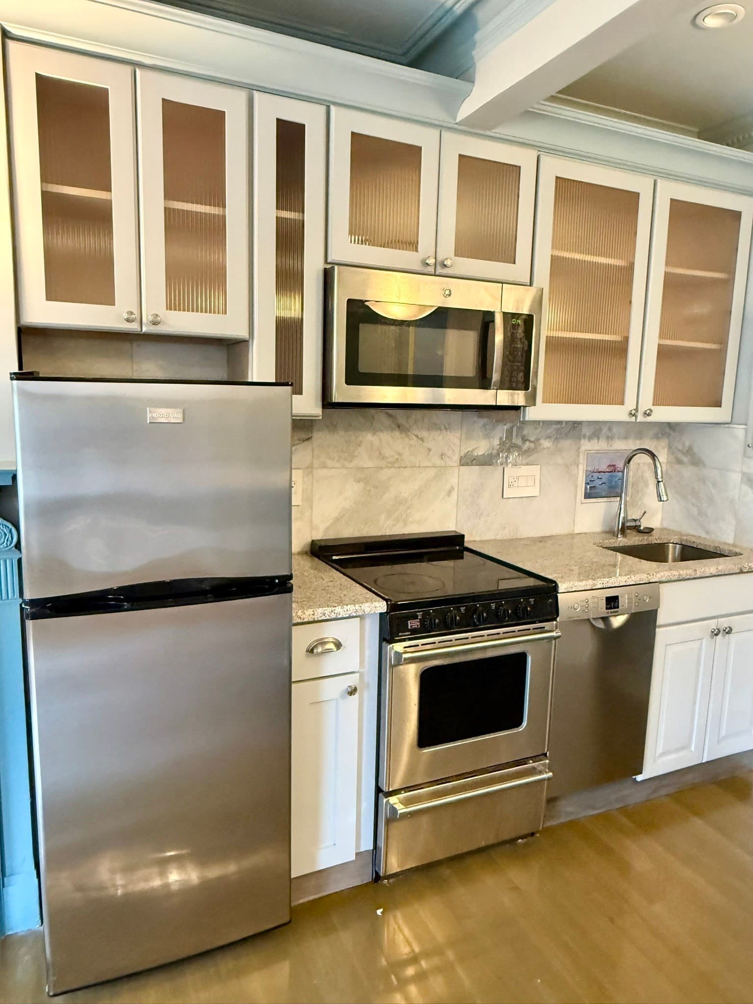 5-9 Family at 88 Charles, Boston MA 02114, photo 15 of 28