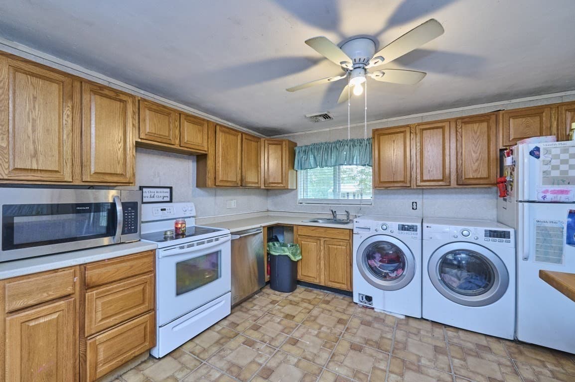 Single Family Residence at 25 Anita Road, Brockton MA 02302, photo 6 of 18