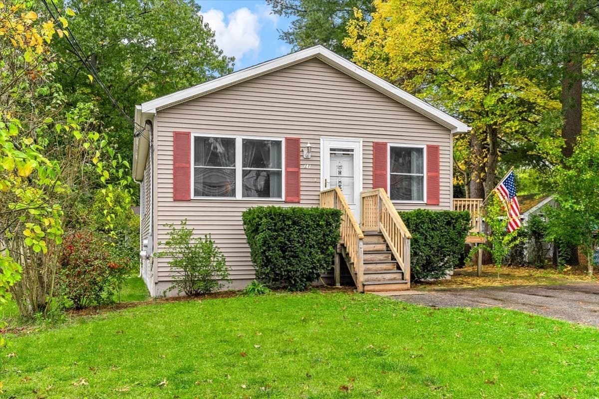 11 Indian Rd, Norton MA 02766