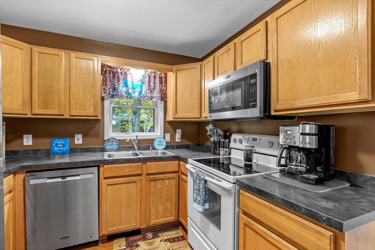 Single Family Residence at 11 Indian Rd, Norton MA 02766, photo 15 of 23
