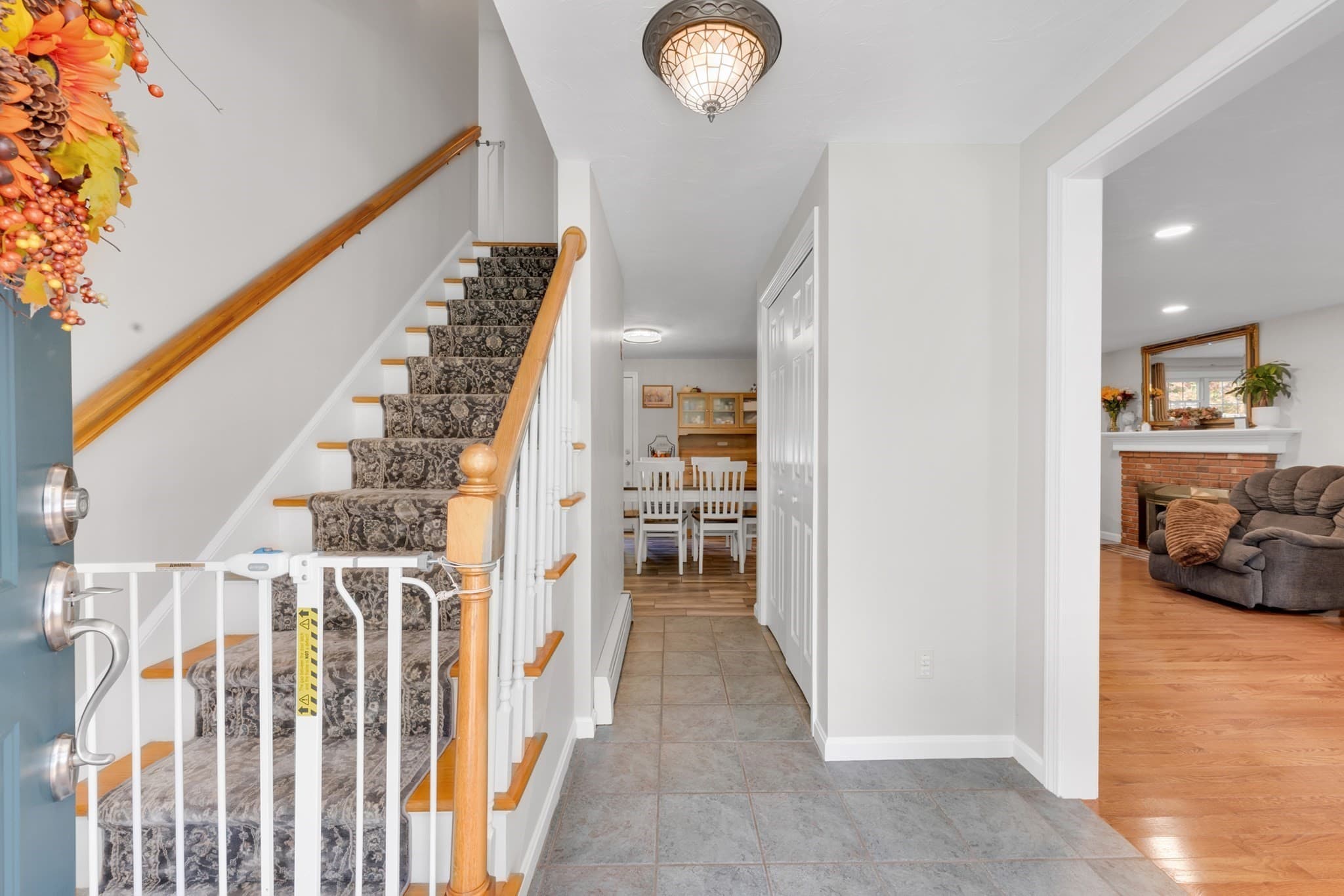 Single Family Residence at 11 Valley View Cir, Rutland MA 01543, photo 17 of 29