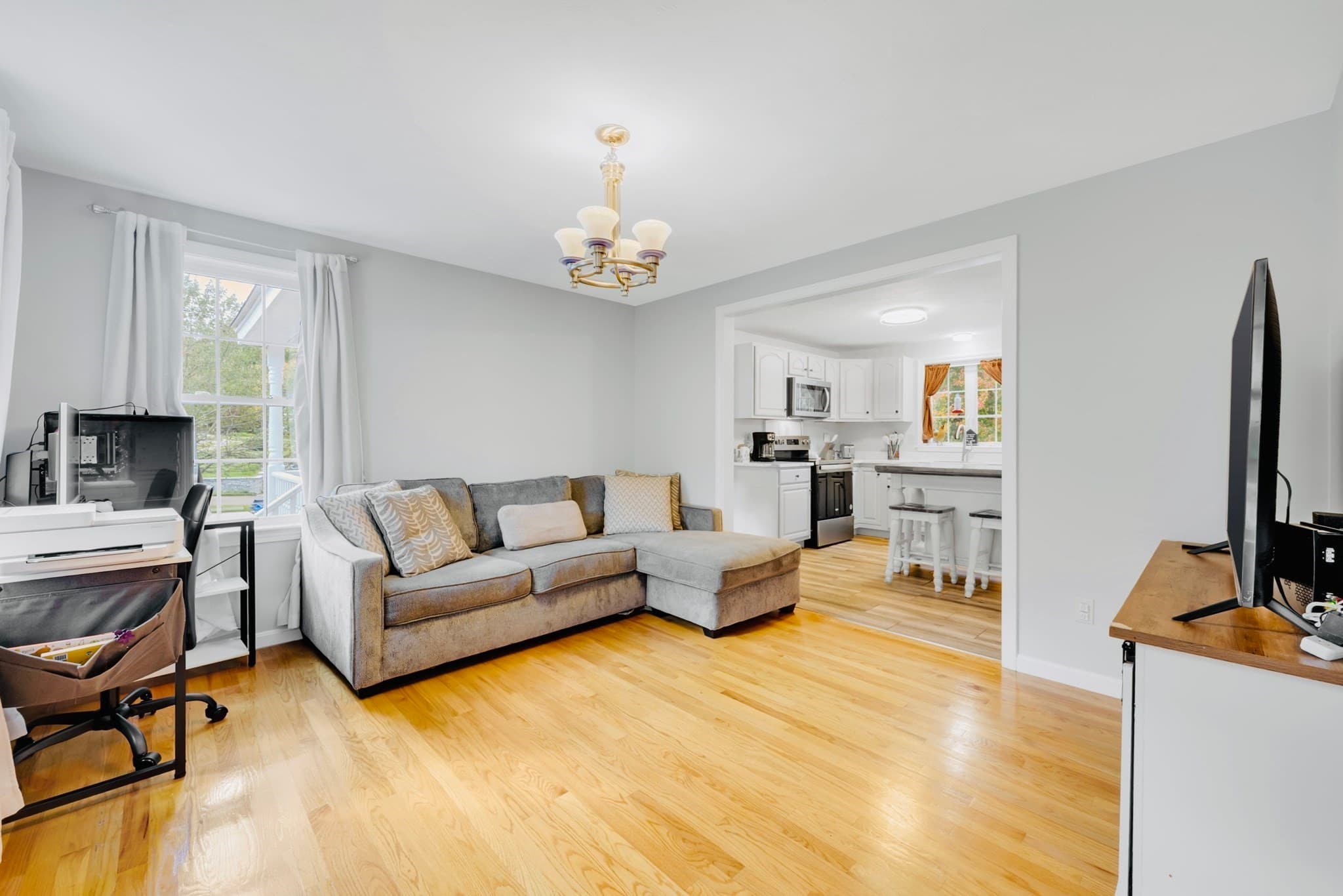 Single Family Residence at 11 Valley View Cir, Rutland MA 01543, photo 16 of 29