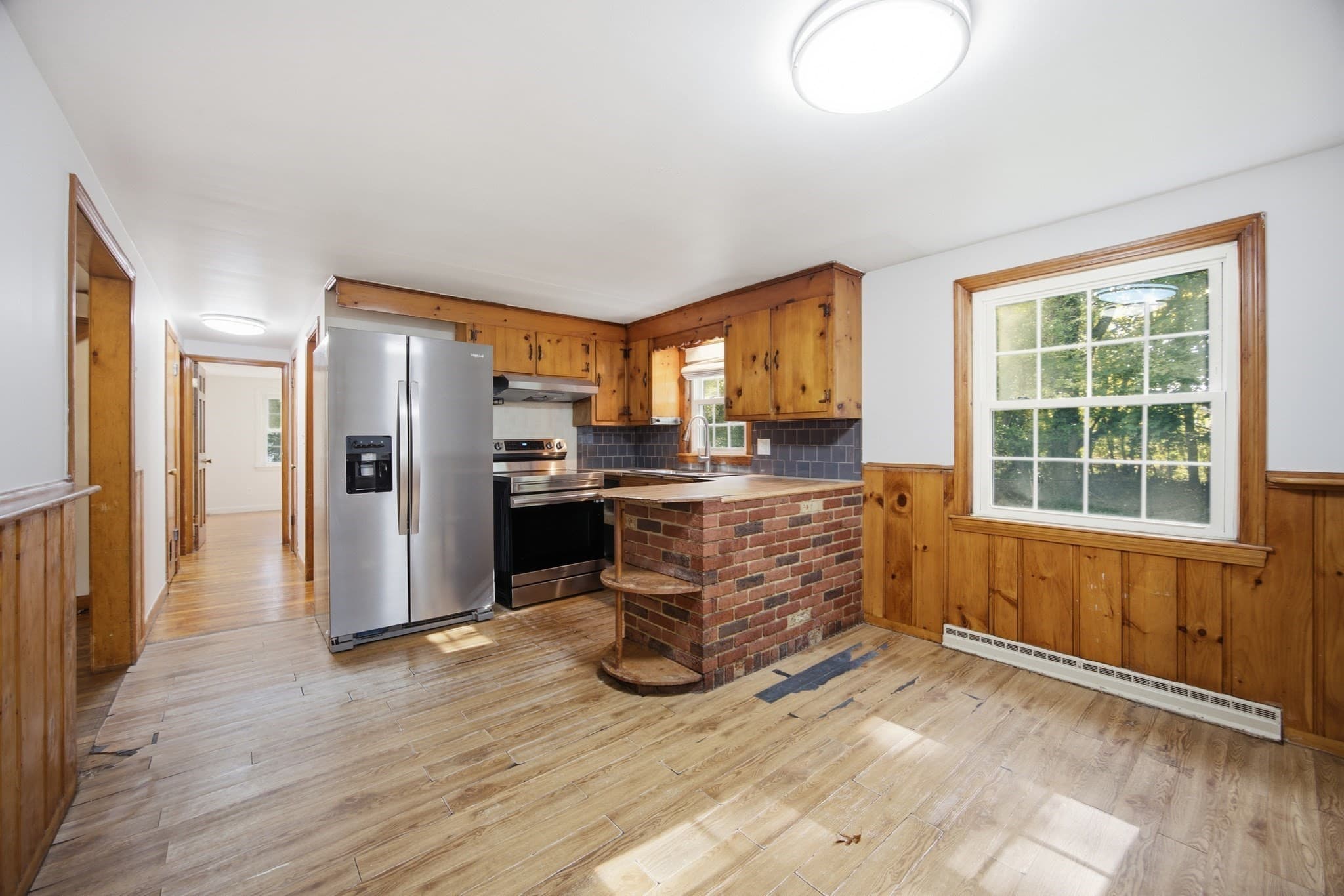 Single Family Residence at 405 W Pond St., Bridgewater MA 02324, photo 6 of 42