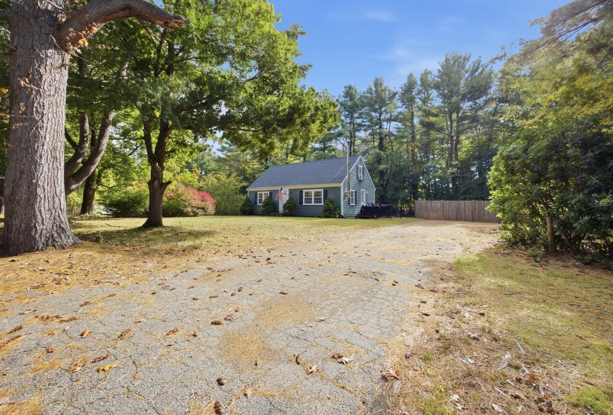 Single Family Residence at 405 W Pond St., Bridgewater MA 02324, photo 3 of 42