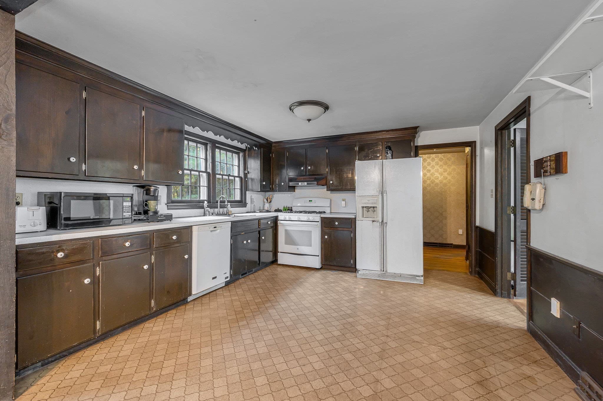 Single Family Residence at 15 Wagontrail Road, Chelmsford MA 01824, photo 5 of 40
