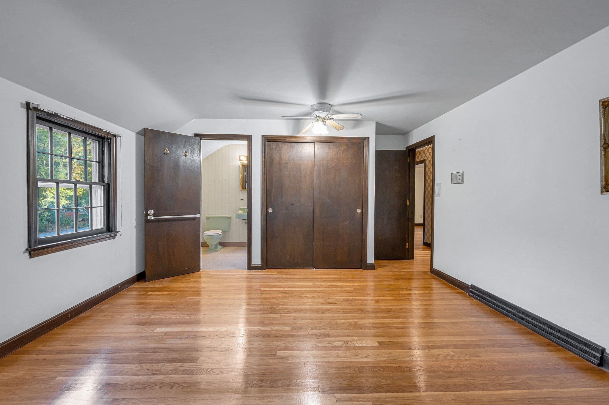 Single Family Residence at 15 Wagontrail Road, Chelmsford MA 01824, photo 15 of 40