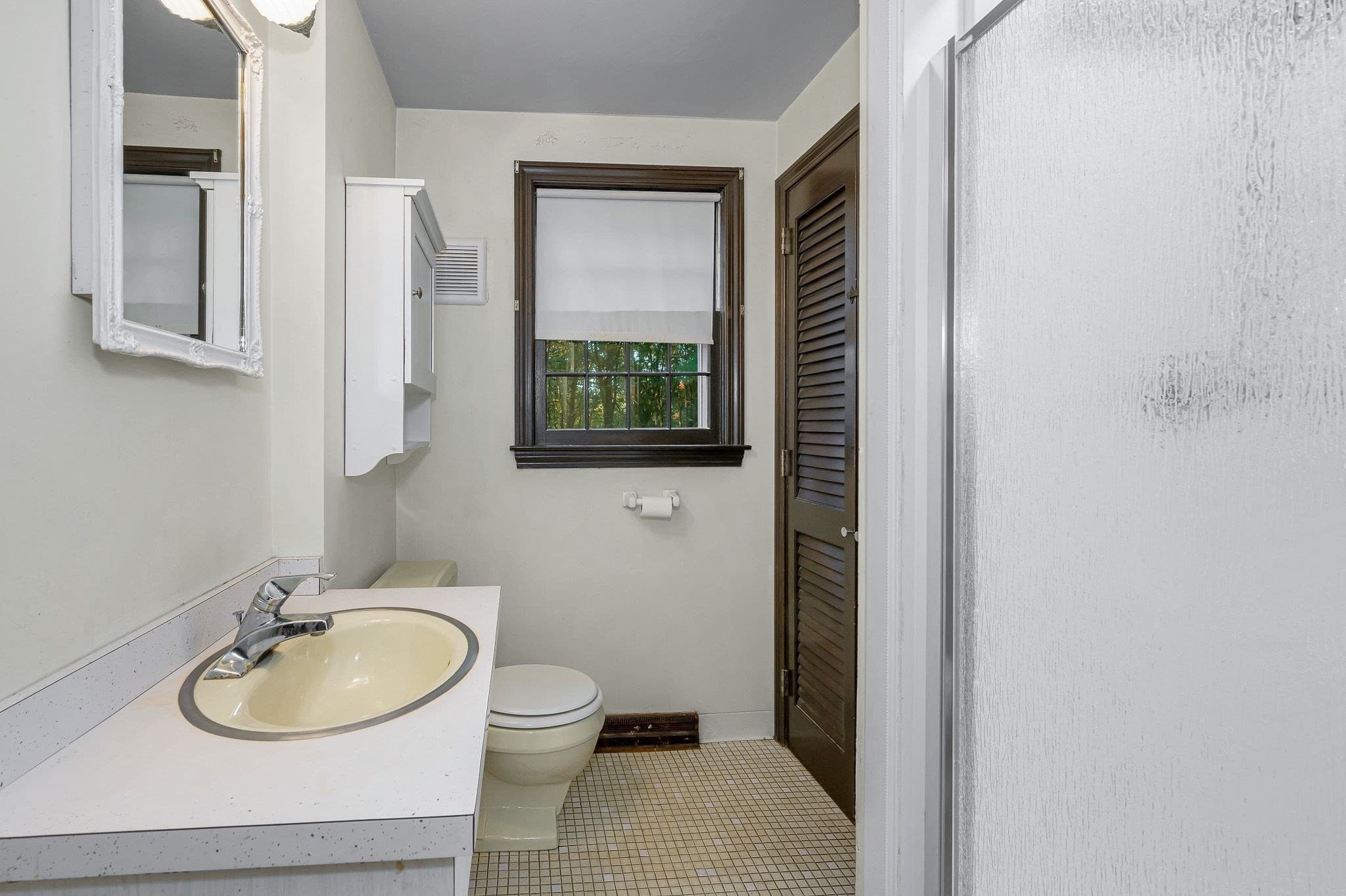 Single Family Residence at 15 Wagontrail Road, Chelmsford MA 01824, photo 4 of 40