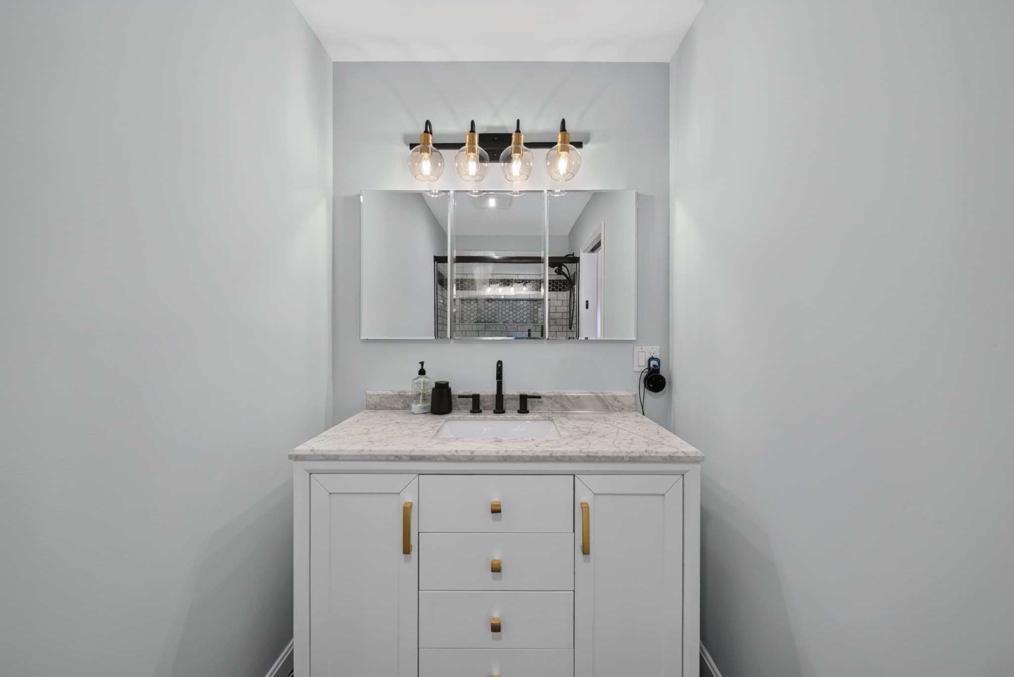 Condominium at 72 Cynthia Lane # 72, Amesbury MA 01913, photo 25 of 38