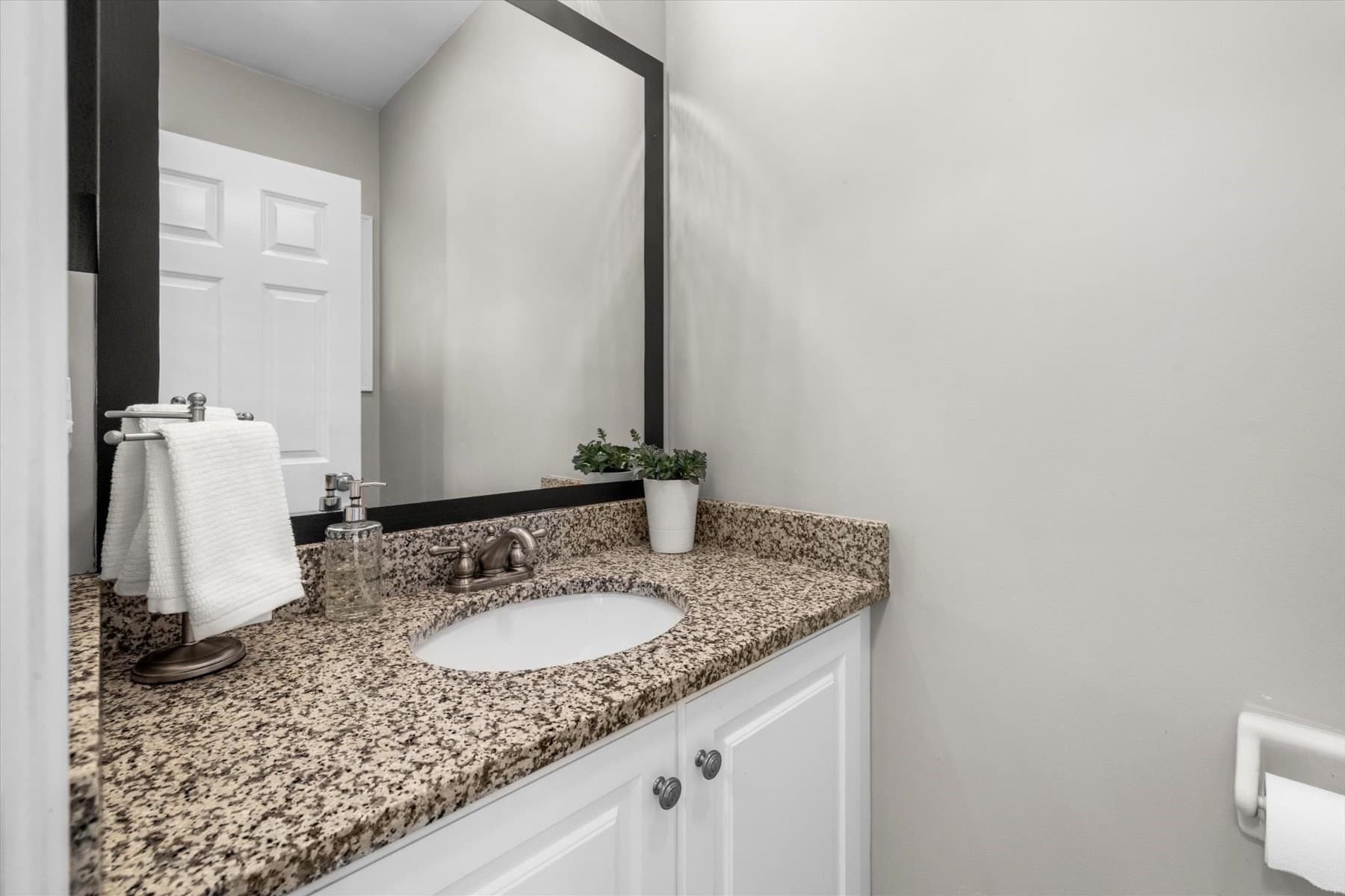 Single Family Residence at 20 Autumn Street, Norwood MA 02062, photo 5 of 31