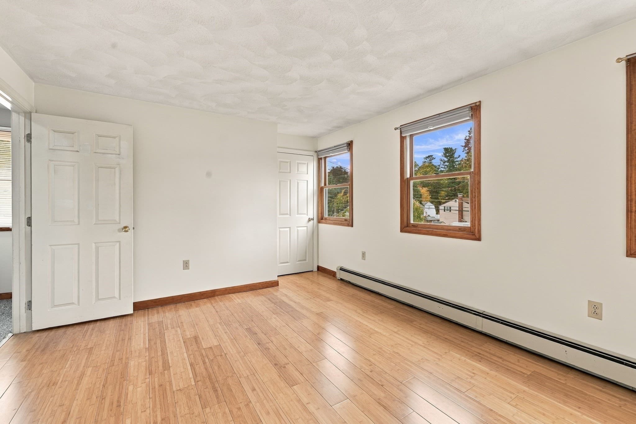 Single Family Residence at 21 Bridle Rd, Billerica MA 01821, photo 22 of 36