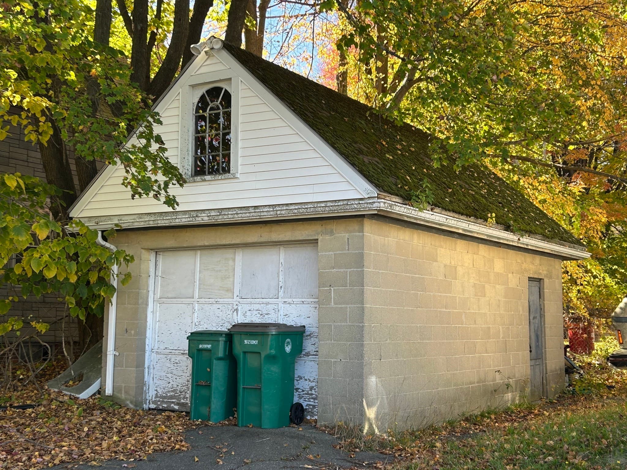 Single Family Residence at 287 Oak Hill Road, Fitchburg MA 01420, photo 4 of 4
