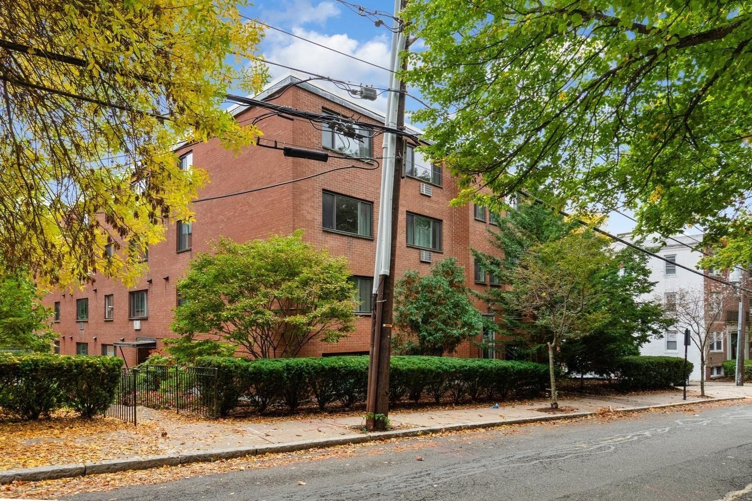 Condominium at 197 Kent St # 42, Brookline MA 02446, photo 28 of 31