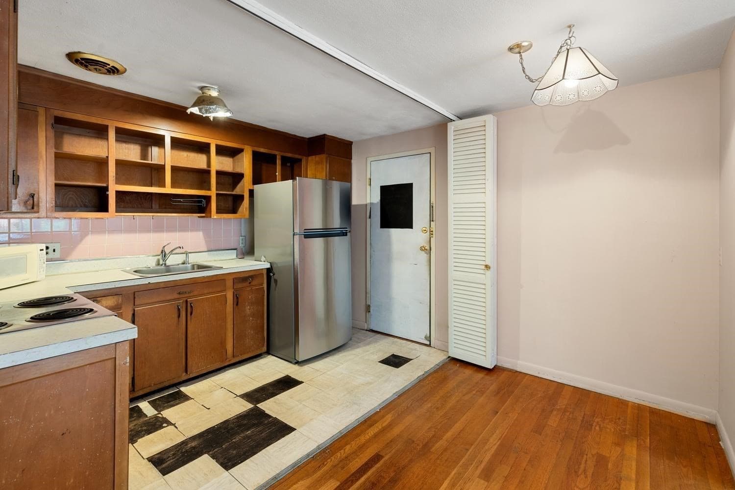 Condominium at 197 Kent St # 42, Brookline MA 02446, photo 9 of 31