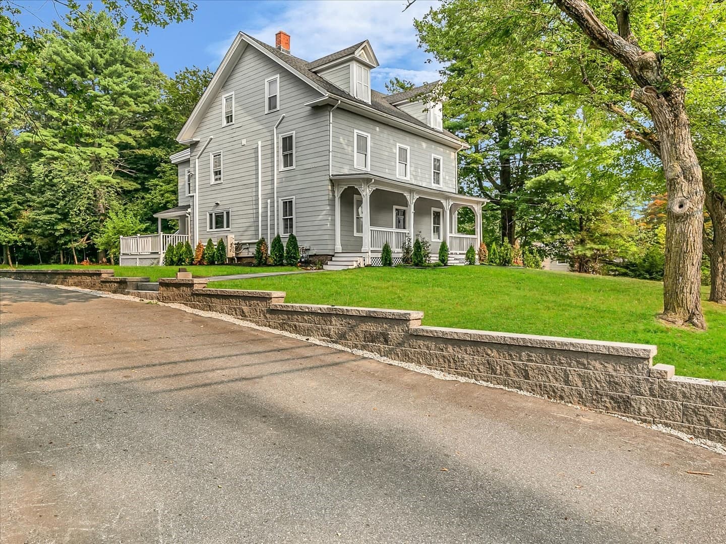 186 Main St, Wayland MA 01778