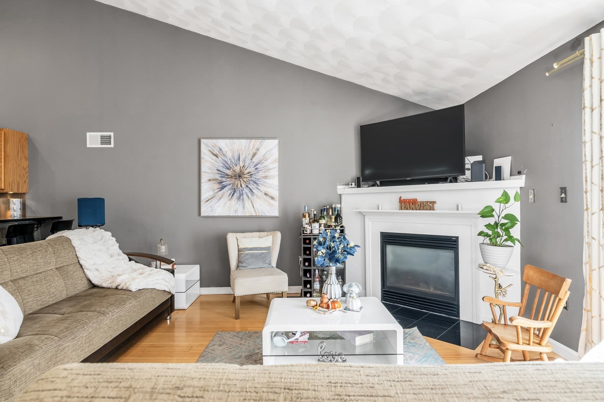 Condominium at 32 Marion St # 32, Haverhill MA 01832, photo 8 of 26