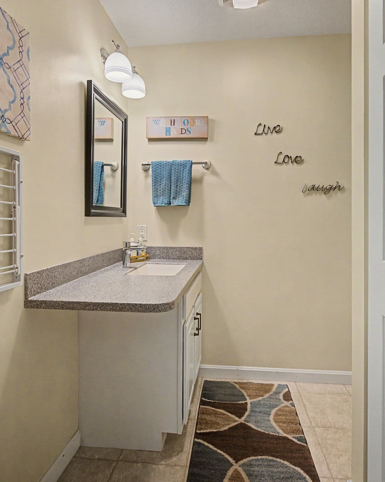 Condominium at 211 East St # 11, Easthampton MA 01027, photo 10 of 32