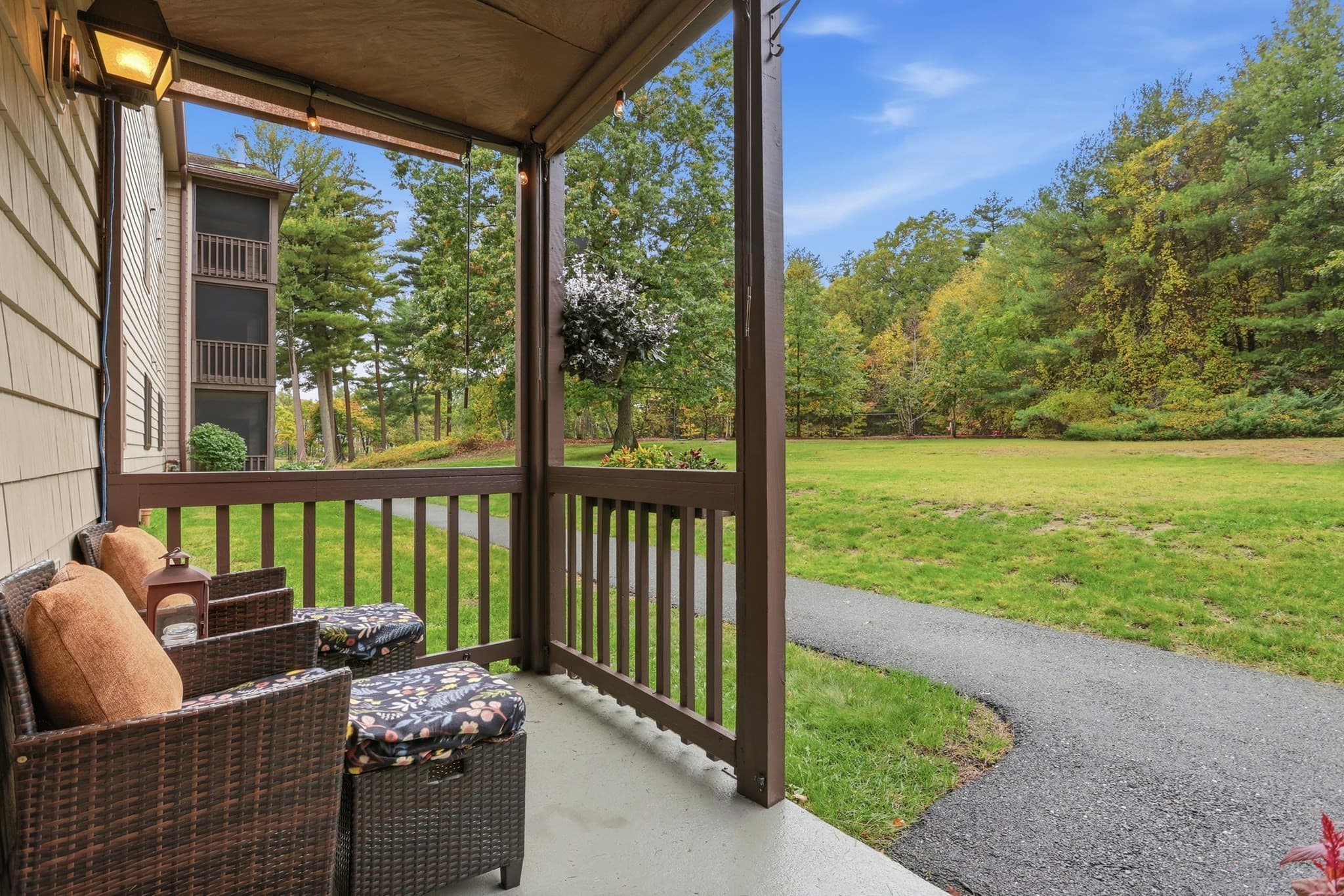 Condominium at 10 Village Ln # 15, Tyngsborough MA 01879, photo 23 of 33