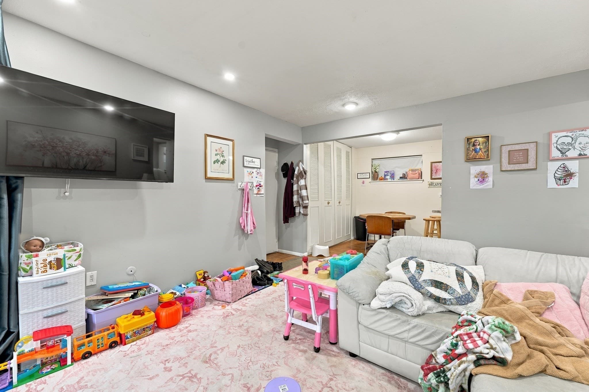 Condominium at 64 Shrewsbury Green Dr # C, Shrewsbury MA 01545, photo 4 of 17