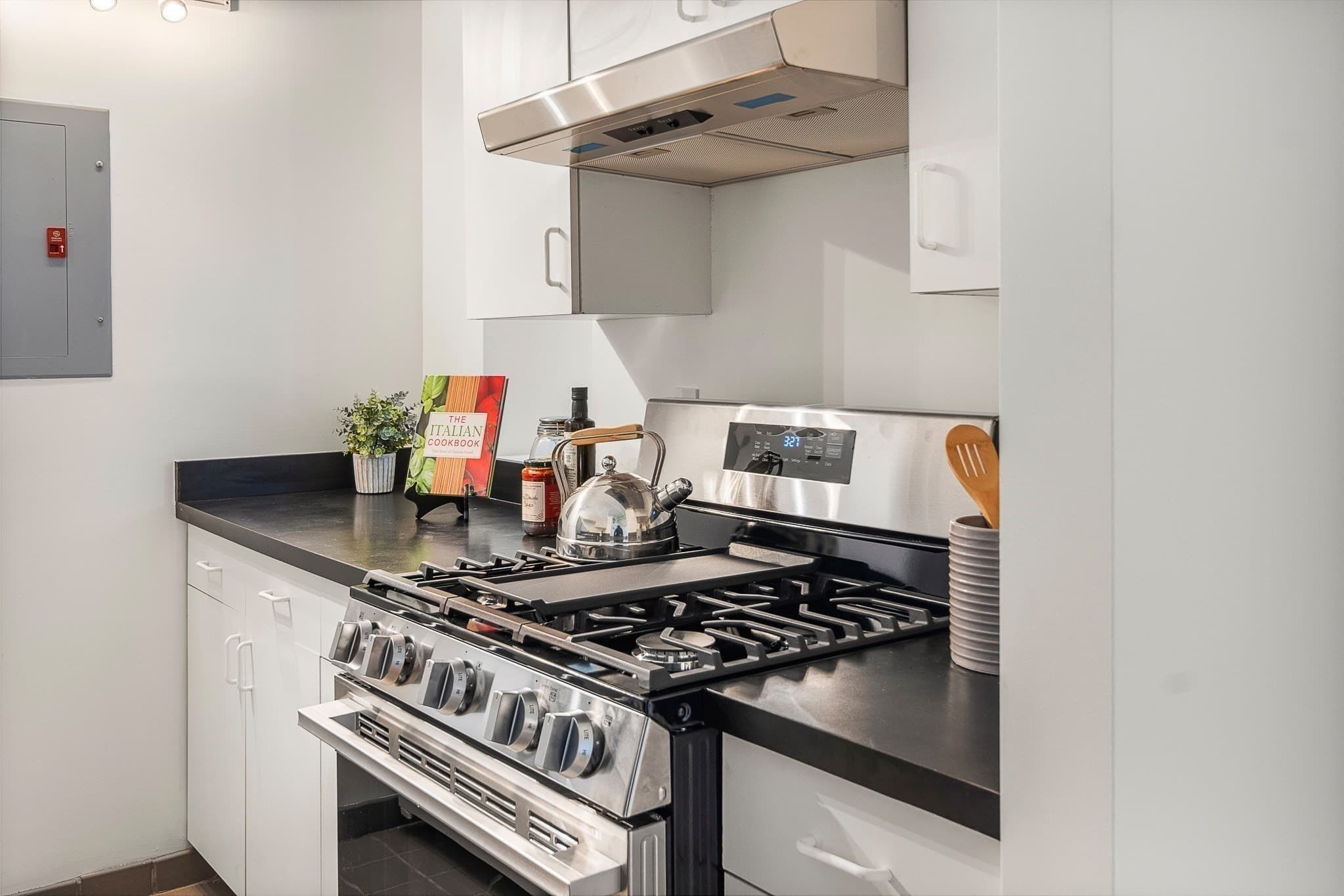 Condominium at 71 Fulkerson Street # 309, Cambridge MA 02141, photo 6 of 15