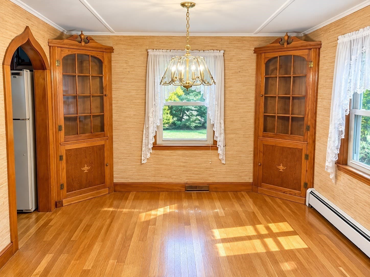 Single Family Residence at 5 Bay Path, Kingston MA 02364, photo 7 of 14
