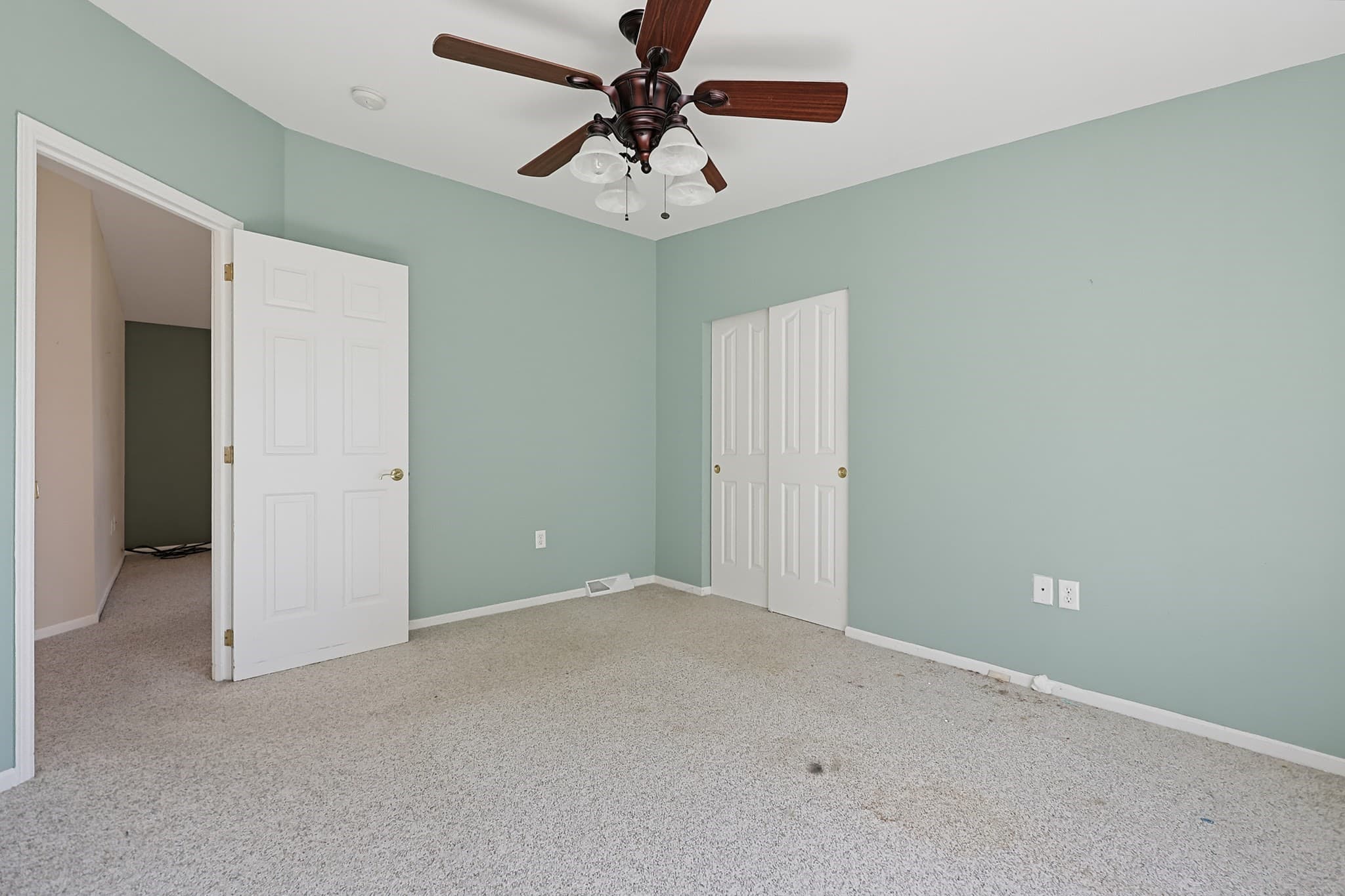 Mobile Home at 16 Robert Rd, Plainville MA 02762, photo 17 of 40