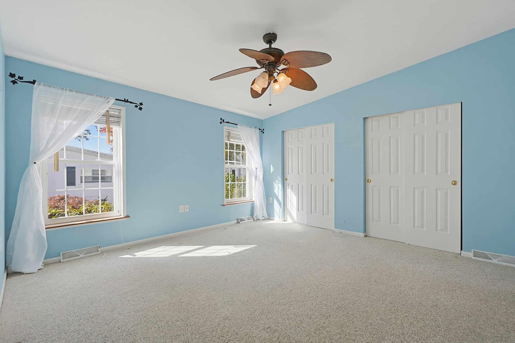 Mobile Home at 16 Robert Rd, Plainville MA 02762, photo 5 of 40