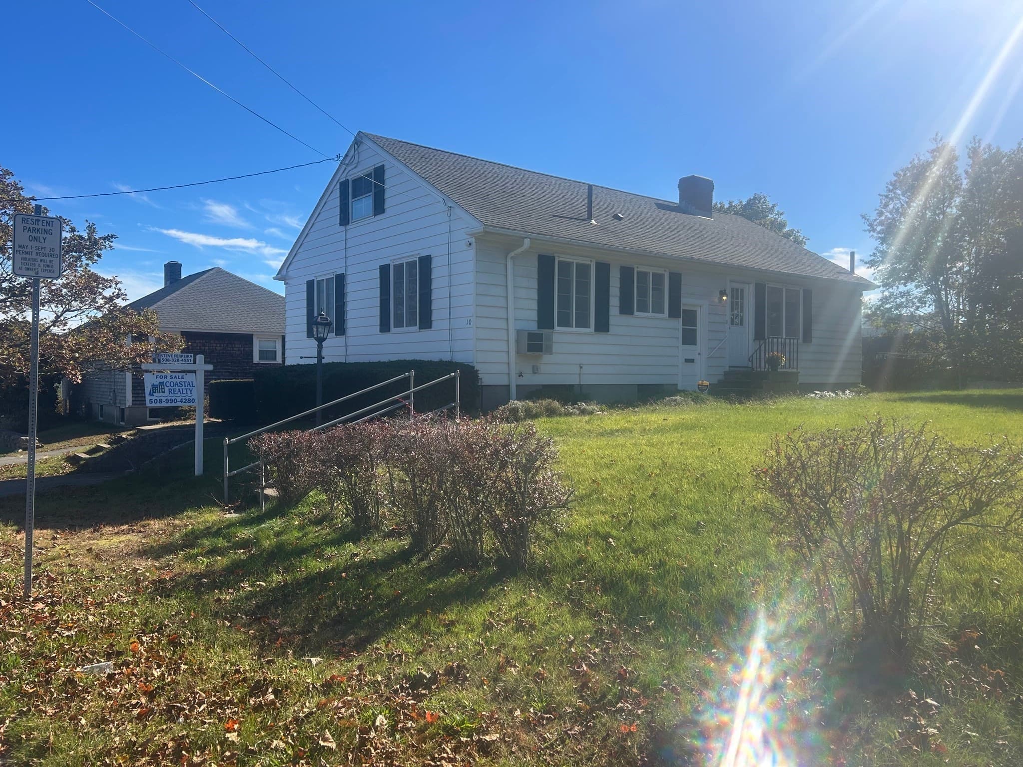 Single Family Residence at 10 Clara St, New Bedford MA 02744, photo 2 of 22
