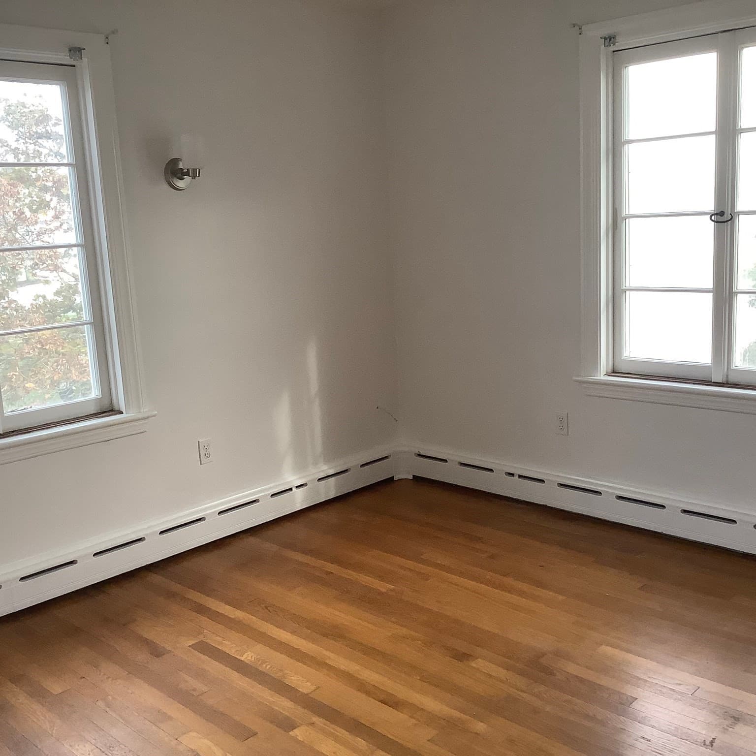 Single Family Residence at 10 Clara St, New Bedford MA 02744, photo 8 of 22